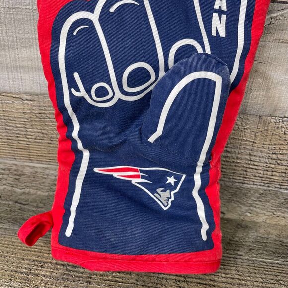 NFL New England Patriots Oven Mitt #1 Fan - Picture 8 of 11